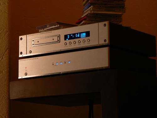 742972594_206cf309d2.jpg