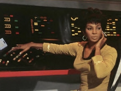 Uhura_at_communications_console.jpg