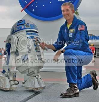 194004main_astrolightsaber-web.jpg